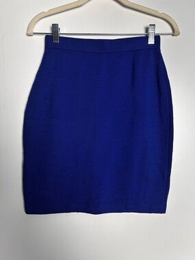 St. John blue knit short skirt